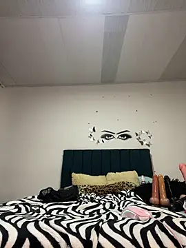 Snapshot of Keyler_True18 chatting on 02-09-26, 01:03 Keyler True18 online show from 02-09-26, 01:03