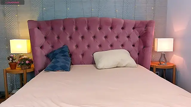 via mayer  online show from 09-26-25, 09:10