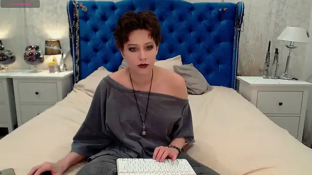 via mayer  online show from 02-11-26, 09:58