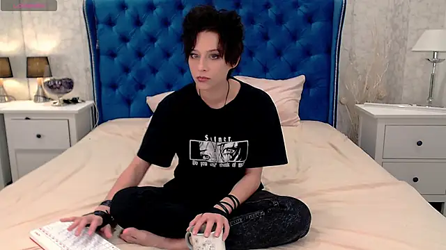 via mayer  online show from 10-24-25, 06:29