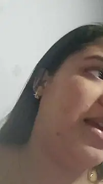 Snapshot of Cinnamon-Dirty chatting on 02-01-26, 10:30 Cinnamon-Dirty online show from 02-01-26, 10:30