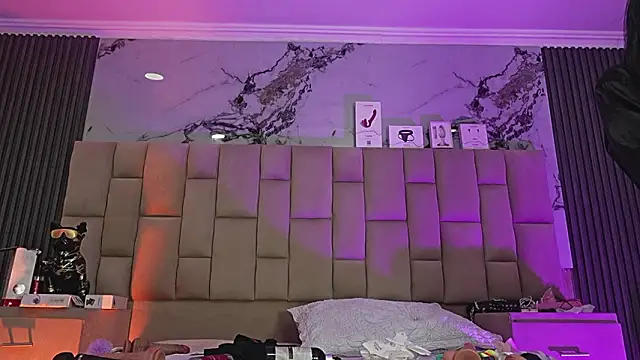 EthaanCox online show from 02-22-26, 08:49