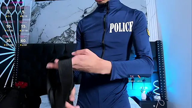 EthaanCox online show from 04-17-26, 08:55