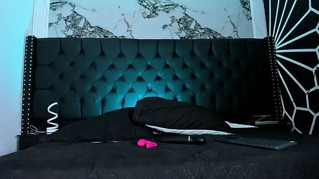 EthaanCox online show from 02-02-26, 09:14