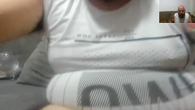 Snapshot of Chubi6669 chatting on 06-14-26, 08:21 Chubi6669 online show from 06-14-26, 08:21