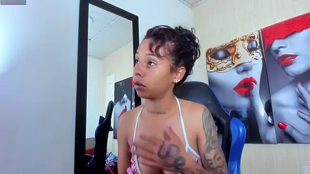 Miss sparkle00 online show from 12-02-25, 04:25