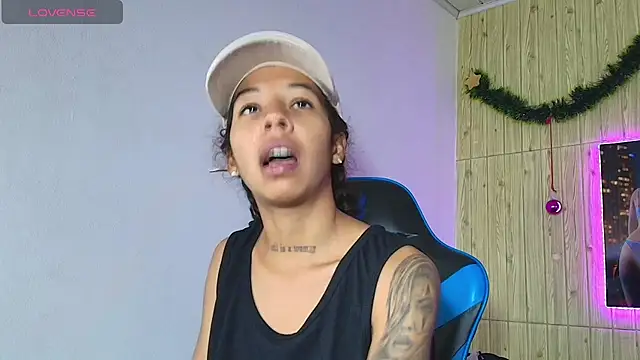 Miss sparkle00 online show from 01-06-26, 08:13