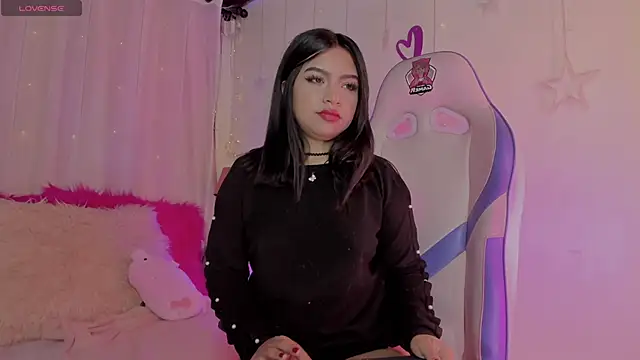 emma soffia  online show from 03-13-25, 06:01