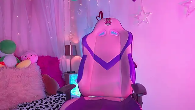 emma soffia  online show from 03-17-25, 06:42