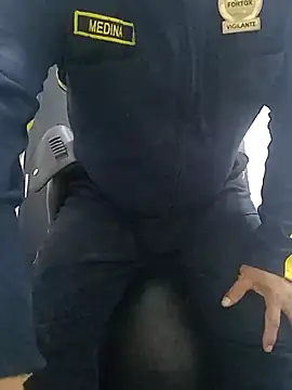 Snapshot of Jinenez chatting on 04-05-26, 01:45 Jinenez online show from 04-05-26, 01:45
