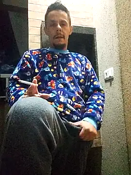 Snapshot of Santanacumxplod chatting on 10-15-25, 02:32 Santanacumxplod online show from 10-15-25, 02:32