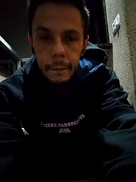 Snapshot of Santanacumxplod chatting on 10-02-25, 02:04 Santanacumxplod online show from 10-02-25, 02:04