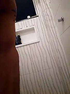 Snapshot of Santanacumxplod chatting on 09-26-25, 01:34 Santanacumxplod online show from 09-26-25, 01:34