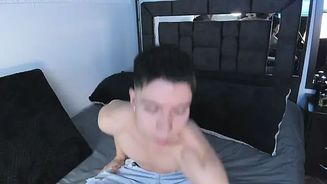 alanblack1 online show from 09-18-25, 02:36