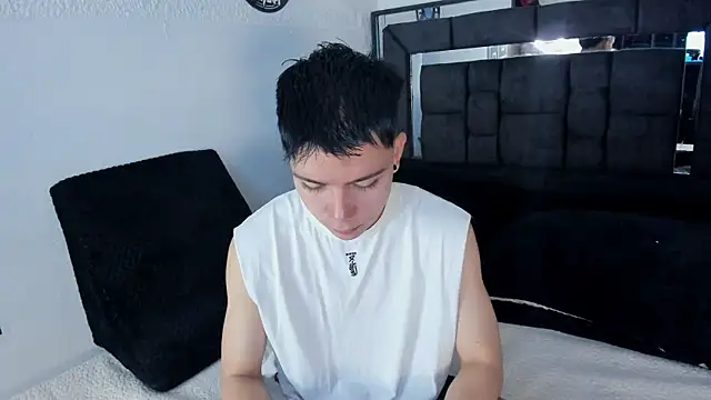 alanblack1 online show from 10-25-25, 03:45