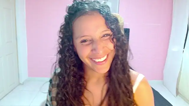 Snapshot of DULCE1609 chatting on 03-12-25, 08:41 DULCE1609 online show from 03-12-25, 08:41