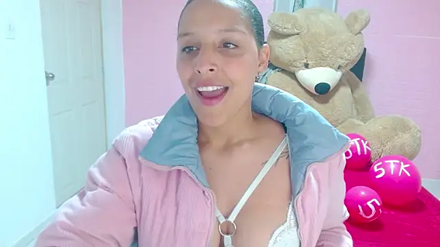 Snapshot of DULCE1609 chatting on 02-27-25, 11:04 DULCE1609 online show from 02-27-25, 11:04