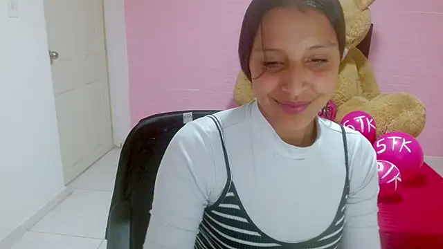 Snapshot of DULCE1609 chatting on 02-26-25, 11:19 DULCE1609 online show from 02-26-25, 11:19
