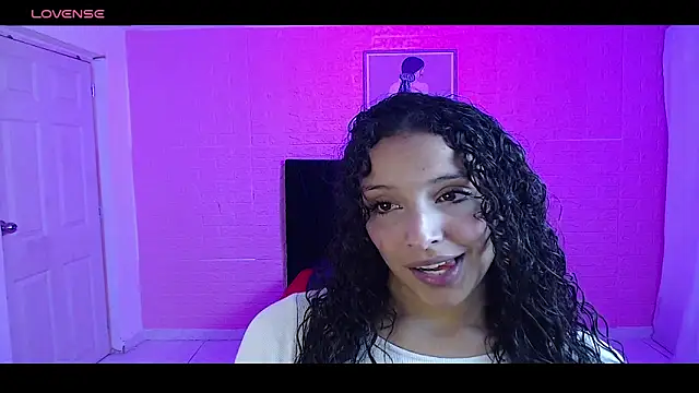 Snapshot of DULCE1609 chatting on 09-08-25, 08:30 DULCE1609 online show from 09-08-25, 08:30