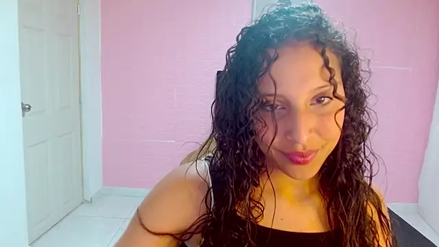 Snapshot of DULCE1609 chatting on 03-13-25, 08:00 DULCE1609 online show from 03-13-25, 08:00
