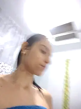Snapshot of alana_lara chatting on 10-12-25, 11:39 alana lara online show from 10-12-25, 11:39