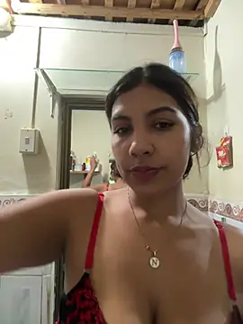 Snapshot of Eva1203 chatting on 05-15-26, 04:21 Eva1203 online show from 05-15-26, 04:21