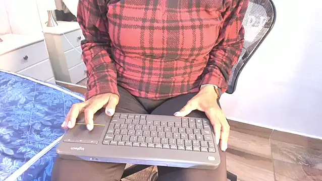 raquell moore online show from 02-25-26, 12:05