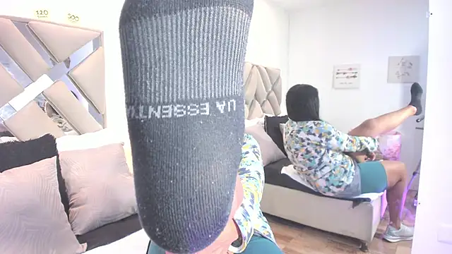 raquell moore online show from 11-28-25, 12:27