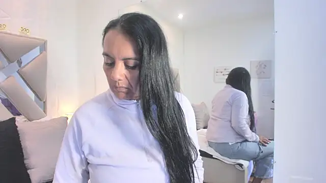 raquell moore online show from 11-29-25, 11:32