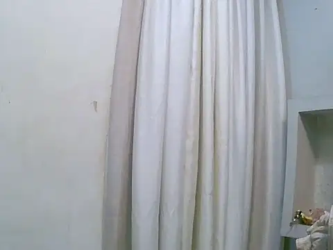 VittoriaTaylor online show from 05-06-26, 10:47