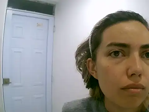 VittoriaTaylor online show from 06-08-26, 01:28