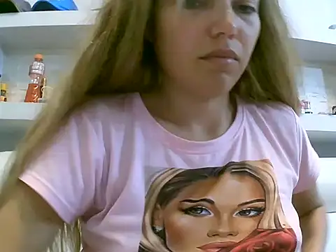 VittoriaTaylor online show from 04-18-26, 08:20