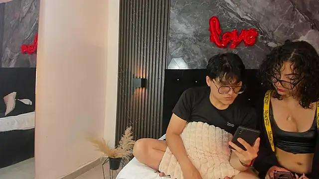 Snapshot of vanilla_hot chatting on 02-16-25, 07:16 vanilla hot online show from 02-16-25, 07:16