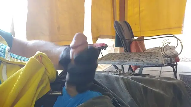 bwcbeat83 online show from 04-12-26, 08:45