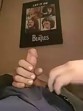 Snapshot of bwcbeat83 chatting on 03-14-25, 06:53 bwcbeat83 online show from 03-14-25, 06:53