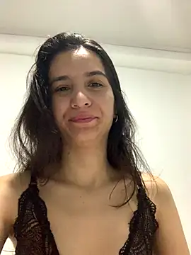 Bella still online show from 10-24-25, 01:21