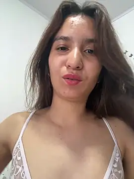 Bella still online show from 04-15-26, 01:48