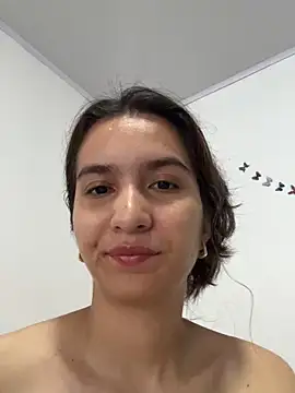 Bella still online show from 04-01-26, 02:03