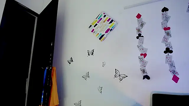 Snapshot of Brendaajames chatting on 02-11-25, 12:36 Brendaajames online show from 02-11-25, 12:36