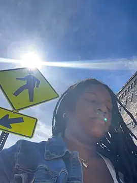 xoxoHotCoCo online show from 04-13-26, 03:38