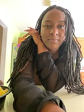 xoxoHotCoCo online show from 04-22-26, 04:58