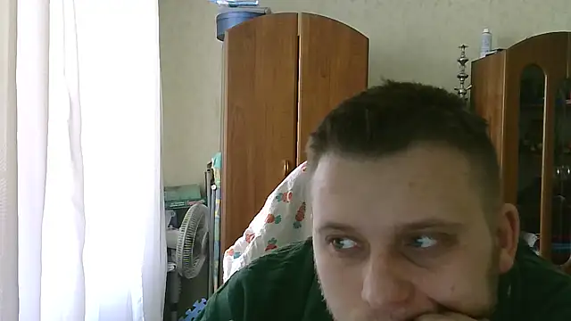 Snapshot of HunterOnBoobs chatting on 02-27-25, 12:56 HunterOnBoobs online show from 02-27-25, 12:56
