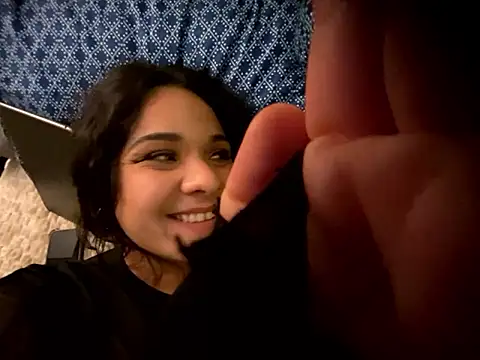 Snapshot of hornycouple818 chatting on 10-01-25, 08:19 hornycouple818 online show from 10-01-25, 08:19