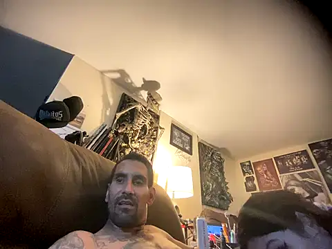 Snapshot of hornycouple818 chatting on 10-07-25, 05:30 hornycouple818 online show from 10-07-25, 05:30