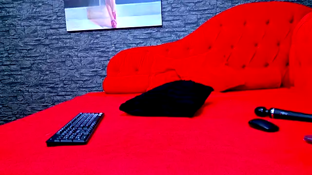 SelenaNoir online show from 01-07-26, 05:23