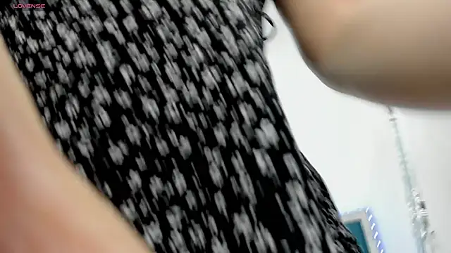 novaaskyy online show from 11-30-25, 11:33