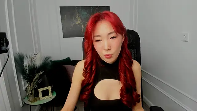 AnnaReyla online show from 03-29-26, 04:03