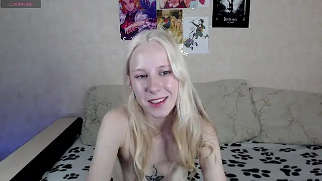 Mary Kitty88 online show from 02-05-25, 08:14