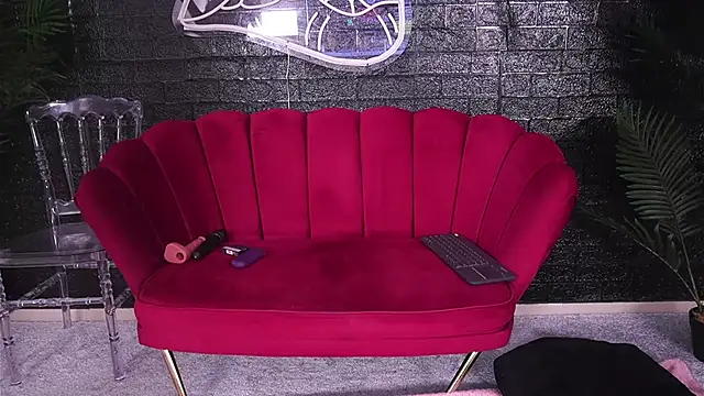 Annabellerise online show from 11-17-25, 05:22