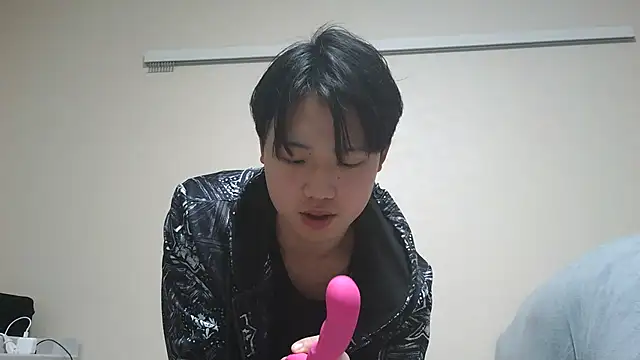 Snapshot of nunnun00 chatting on 02-26-25, 12:16 nunnun00 online show from 02-26-25, 12:16